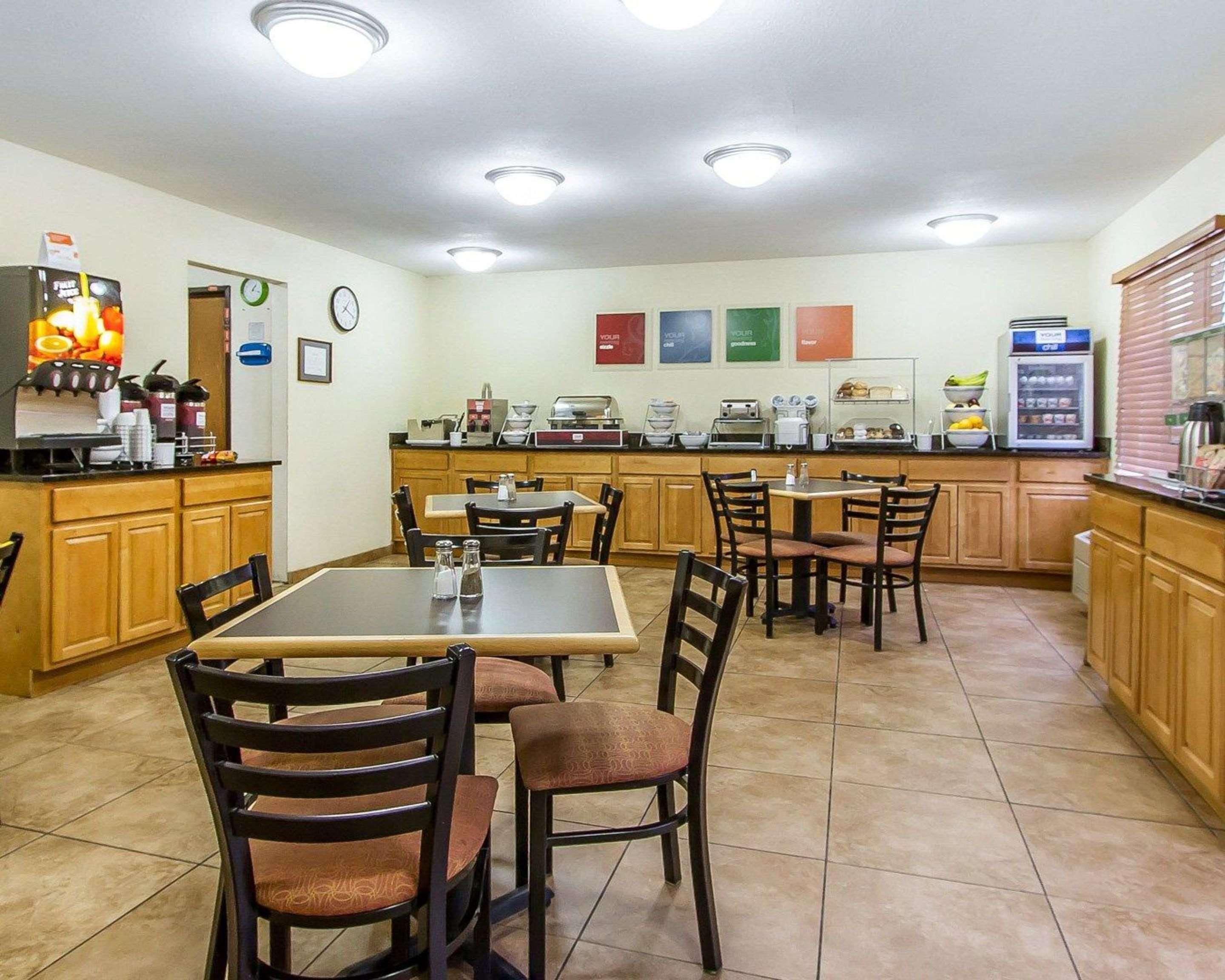 Quality Inn Macomb Near University Area Eksteriør billede