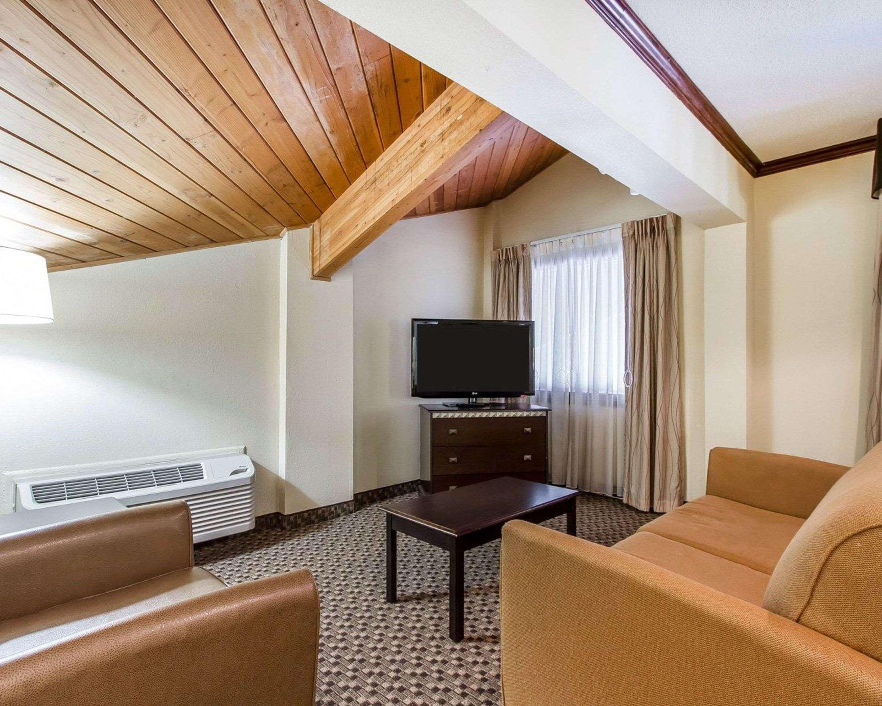 Quality Inn Macomb Near University Area Eksteriør billede