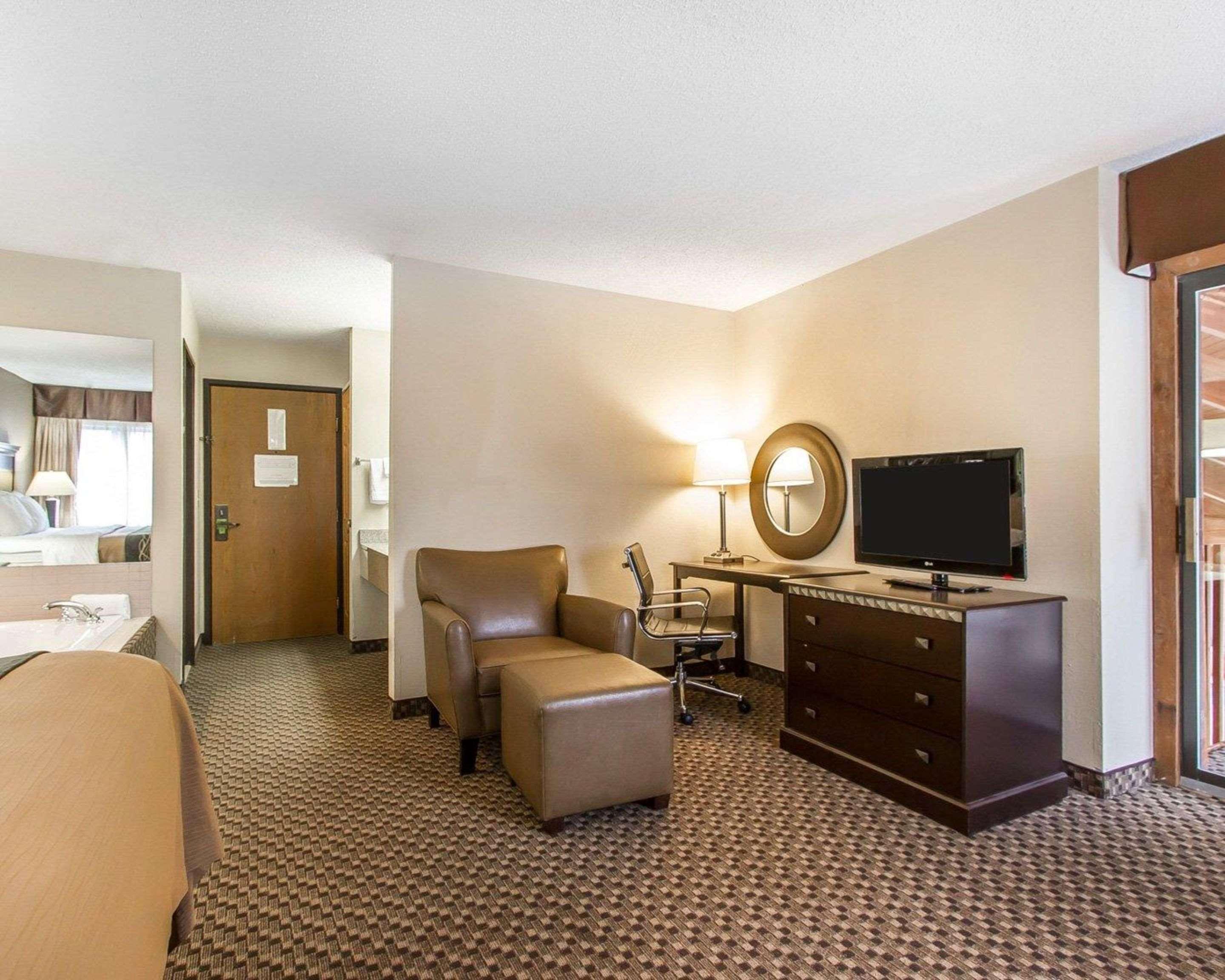 Quality Inn Macomb Near University Area Eksteriør billede