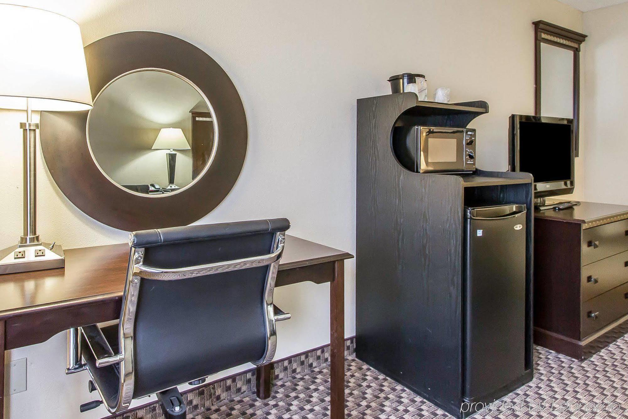 Quality Inn Macomb Near University Area Eksteriør billede