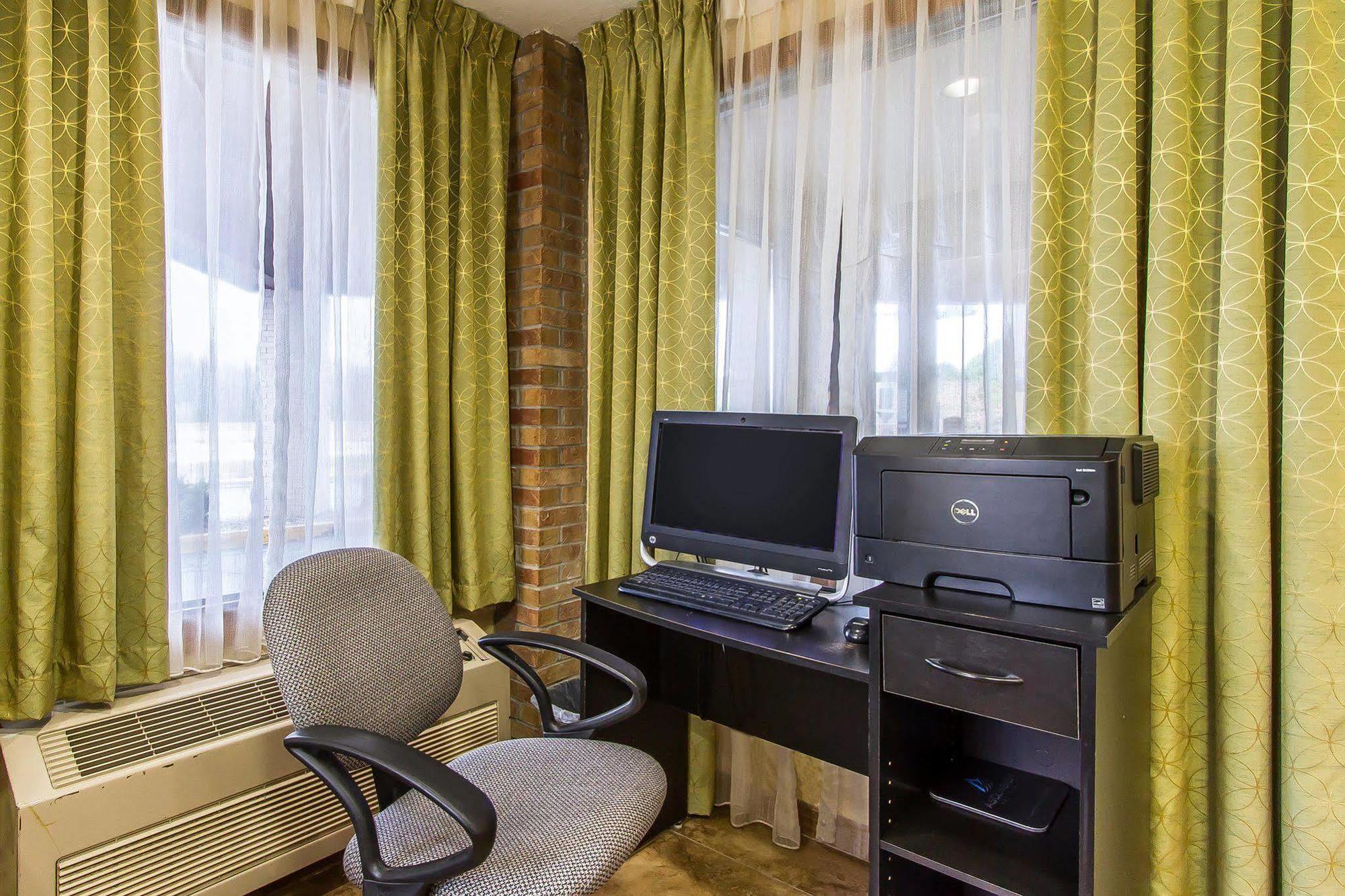 Quality Inn Macomb Near University Area Eksteriør billede